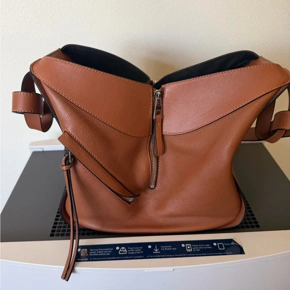 Loewe Hammock Bag - Picture 4 of 10